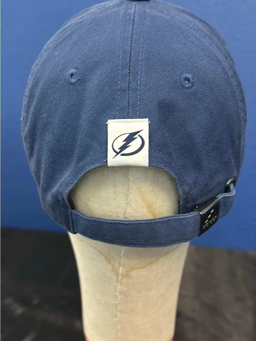Officially Licensed Adidas NHL Tampa Bay Lightning Slouch Adjustable Dad Hat.